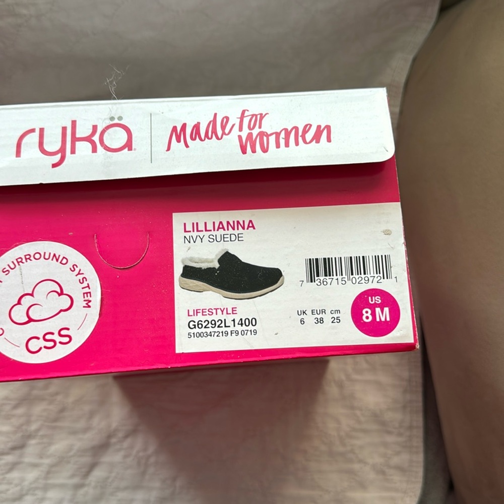 Ryka lillianna lined clogs. Size 8